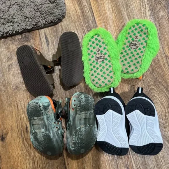 Toddler size 5 shoe bundle - Picture 2 of 2